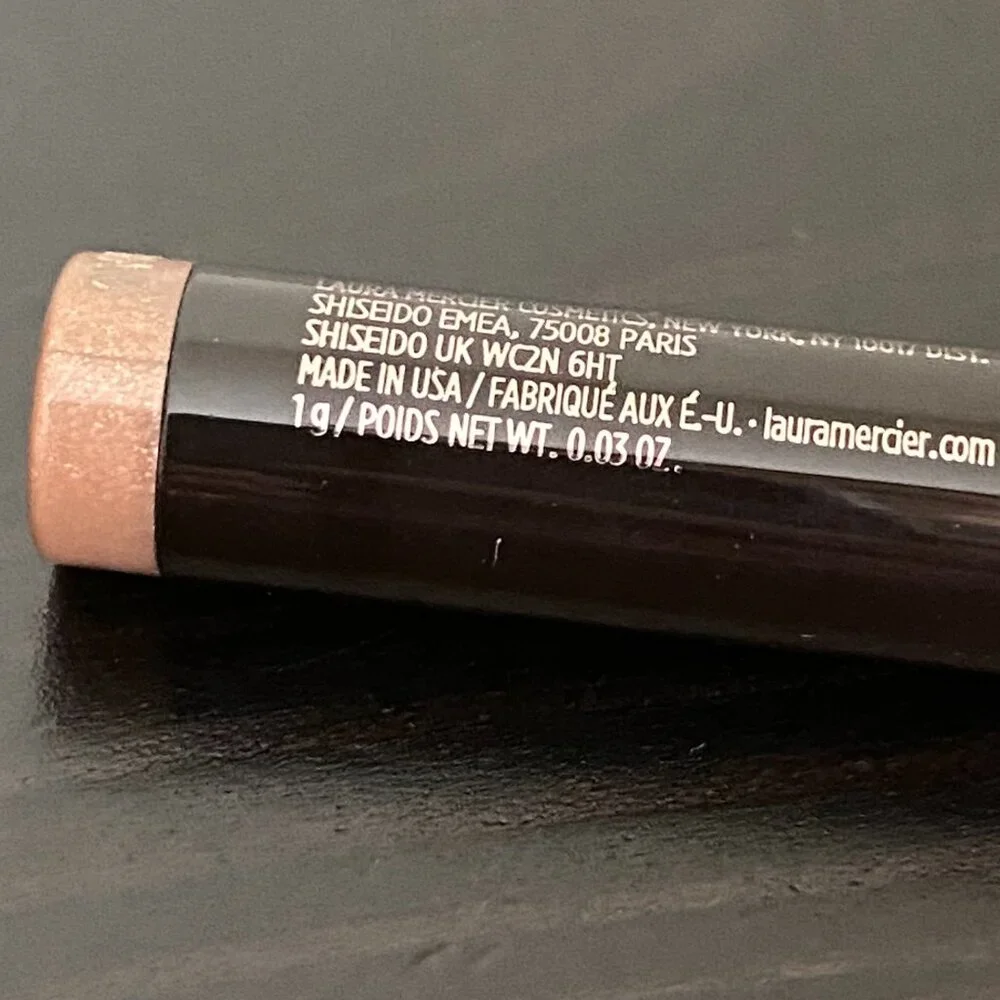 Laura Mercier Set: Translucent Loose Setting Powder and Caviar Eyeshadow Stick